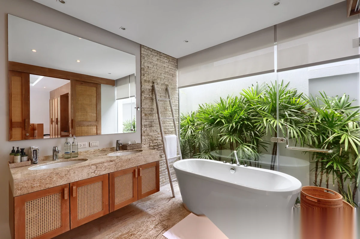 4 Bedroom Villa for sale at Botanica Lake Side II complex · Choeng Thale · Partial Sea View — photo 10