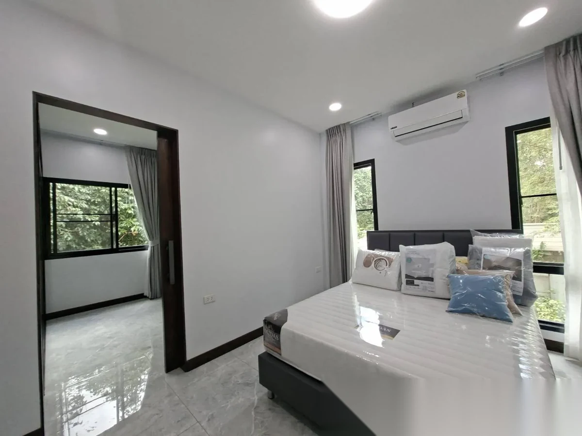 3 Bedroom House for rent · Thep Krasattri · Garden View — photo 2