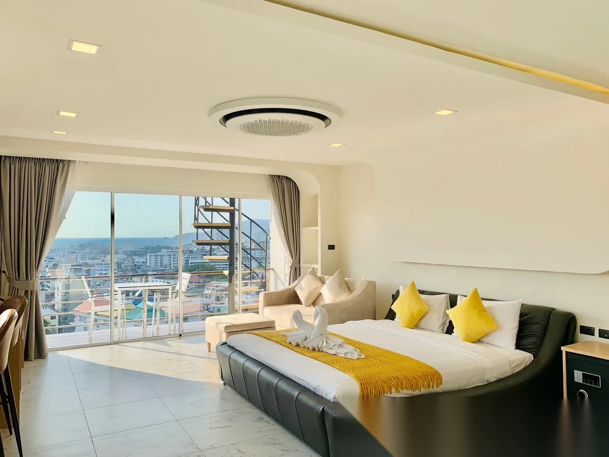 Studio Penthouse for sale at Bayshore Oceanview Condominium complex · Patong · Sea View — photo 6