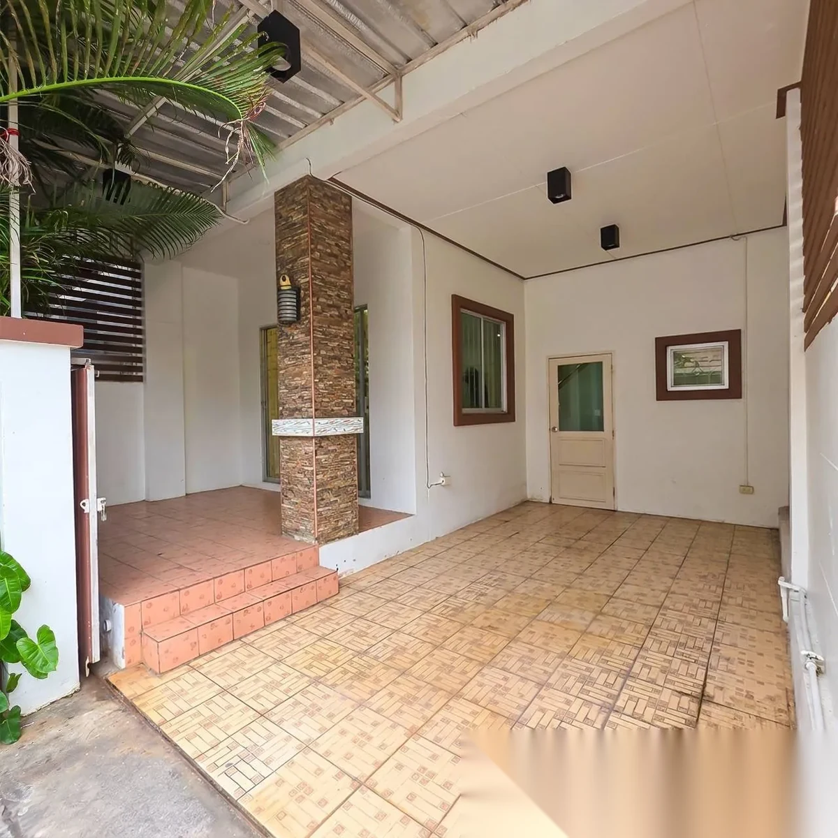 3 Bedroom Townhouse for sale at Phanason Garden Home Thalang complex · Thep Krasattri — photo 3