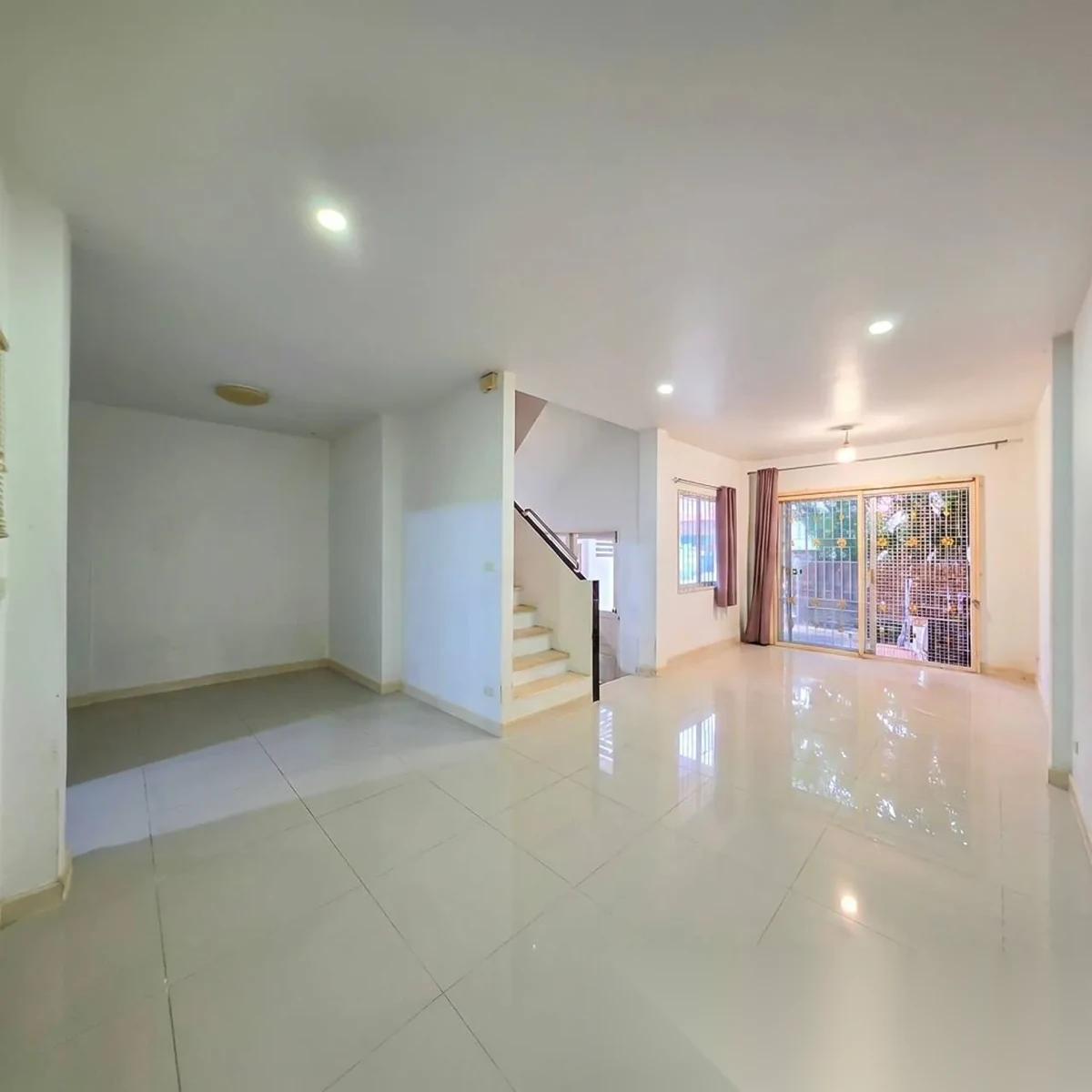 3 Bedroom Townhouse for sale at Phanason Garden Home Thalang complex · Thep Krasattri — photo 6