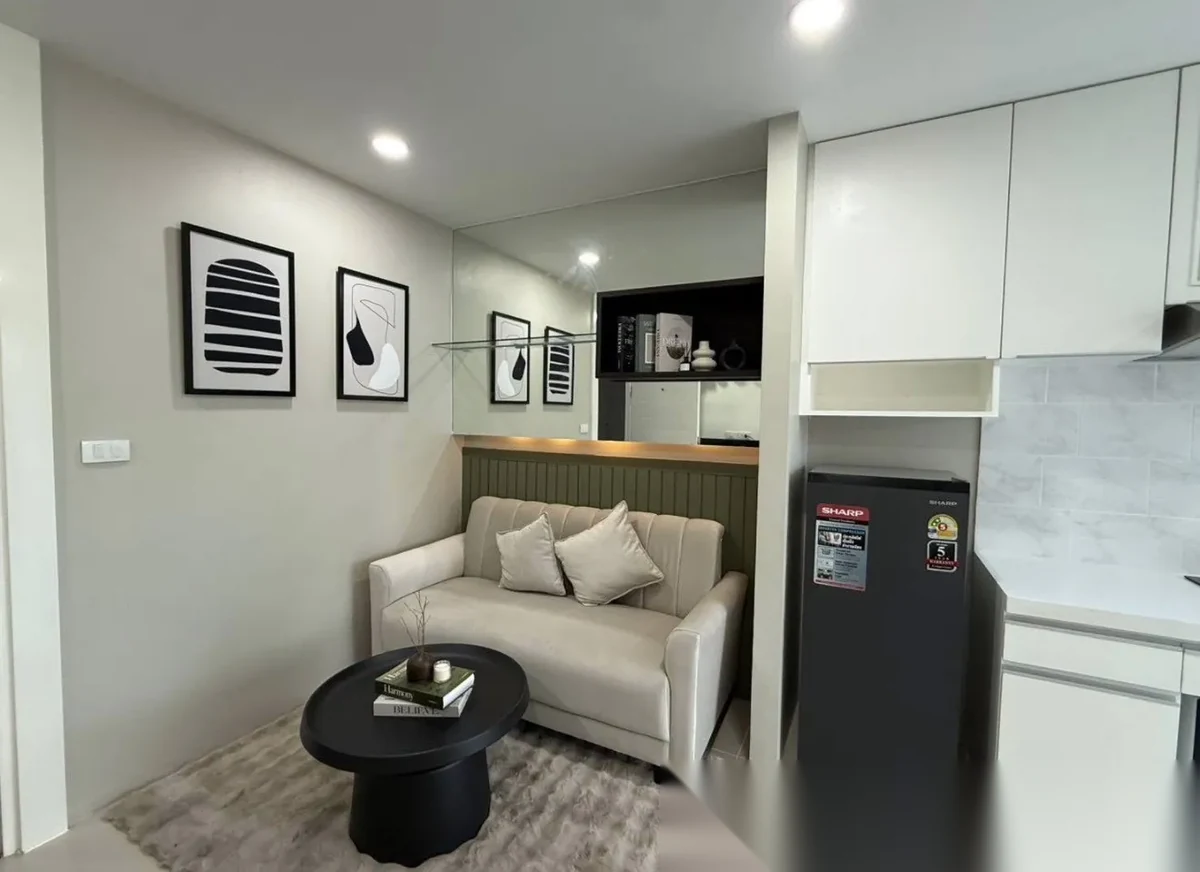 1 Bedroom Apartment for rent at The Scene complex · Kathu — photo 2