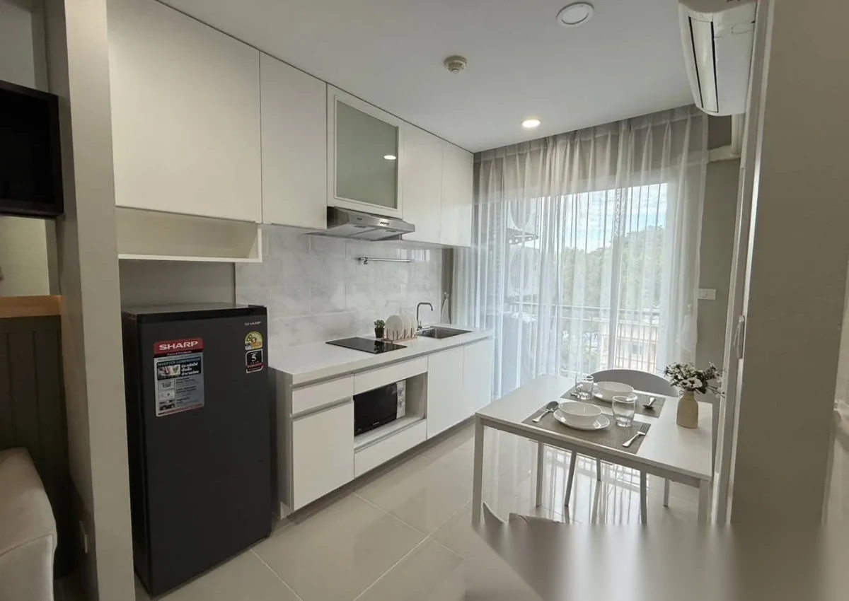 1 Bedroom Apartment for rent at The Scene complex · Kathu — photo 4