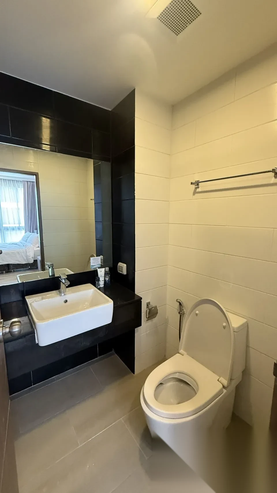 1 Bedroom Apartment for sale at Royal Lee The Terminal Phuket complex · Sakhu · Pool View — photo 10