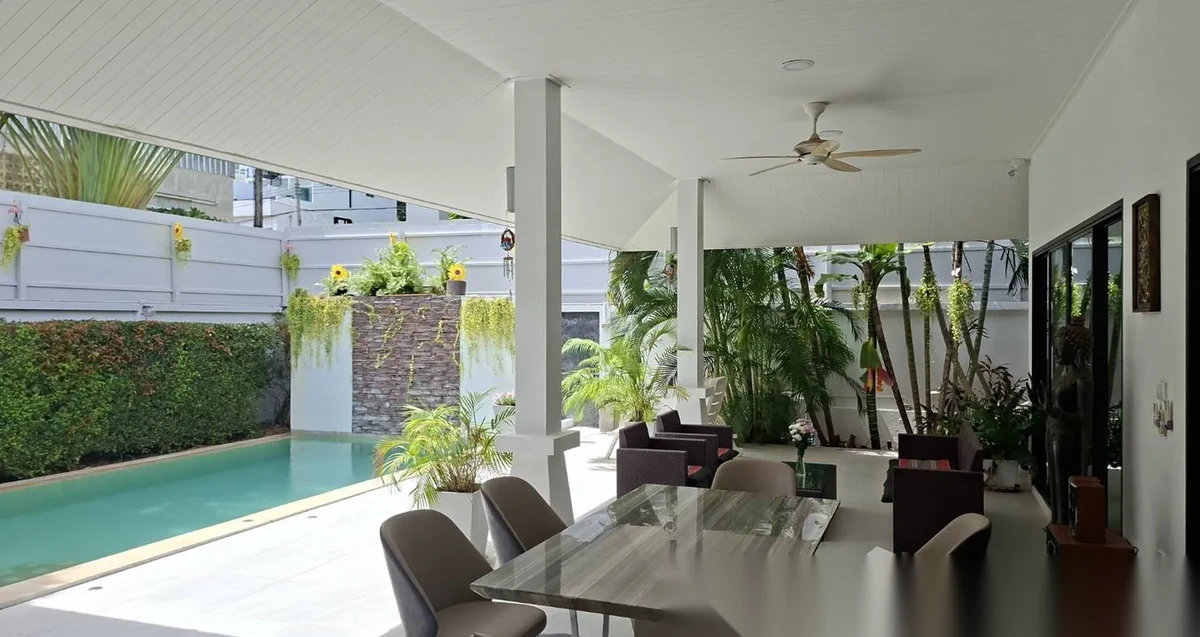 2 Bedroom Villa for sale · Pool View — превью PDF