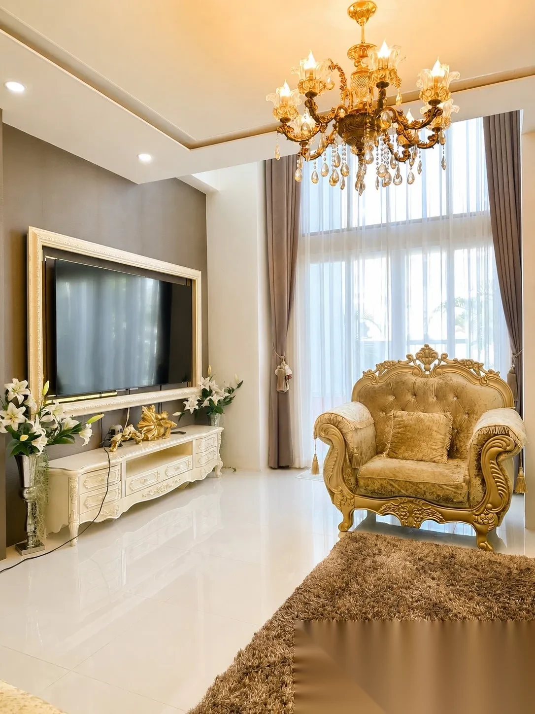 4 Bedroom House for sale at Supicha Sino Kohkaew 8 complex · Ko Kaeo · Pool Access — photo 3