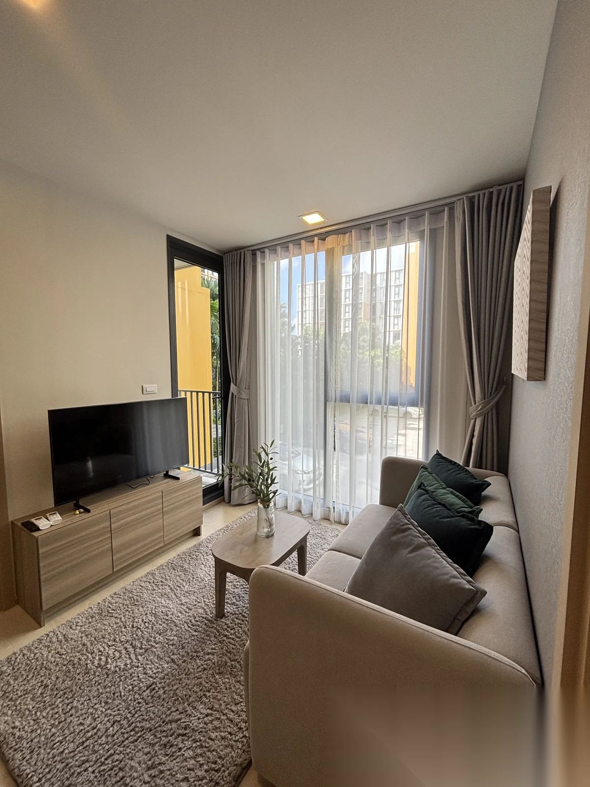 2 Bedroom Apartment for rent at The Base Rise complex · Wichit — photo 3