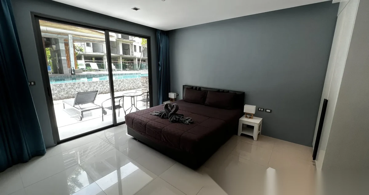 Studio Apartment for sale at The Emerald Terrace complex · Patong · Pool View