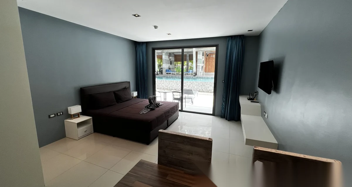 Studio Apartment for sale at The Emerald Terrace complex · Patong · Pool View