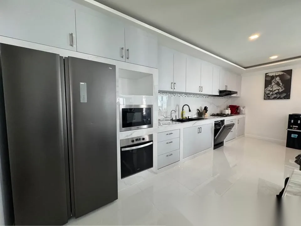 Вилла 3BR в комплексе Land and Houses Park · Чалонг · Вид на бассейн — фото 9