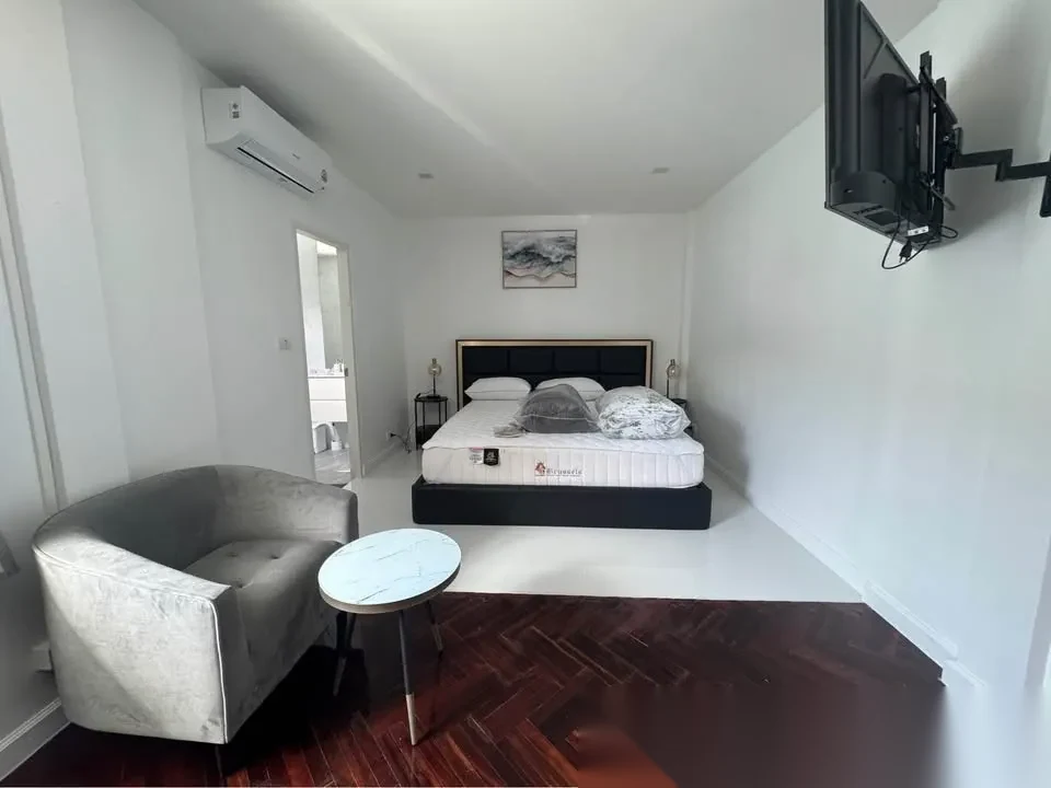 Вилла 3BR в комплексе Land and Houses Park · Чалонг · Вид на бассейн — фото 39