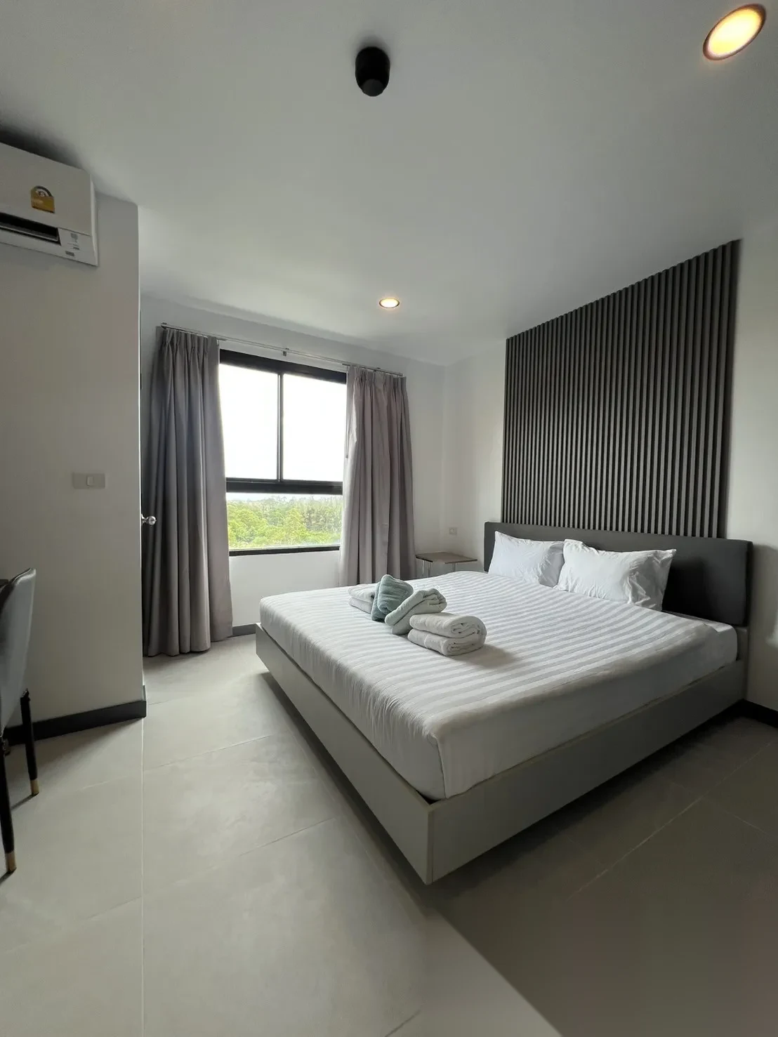 Studio Apartment for sale at Zcape I complex · Choeng Thale · Garden View — photo 4