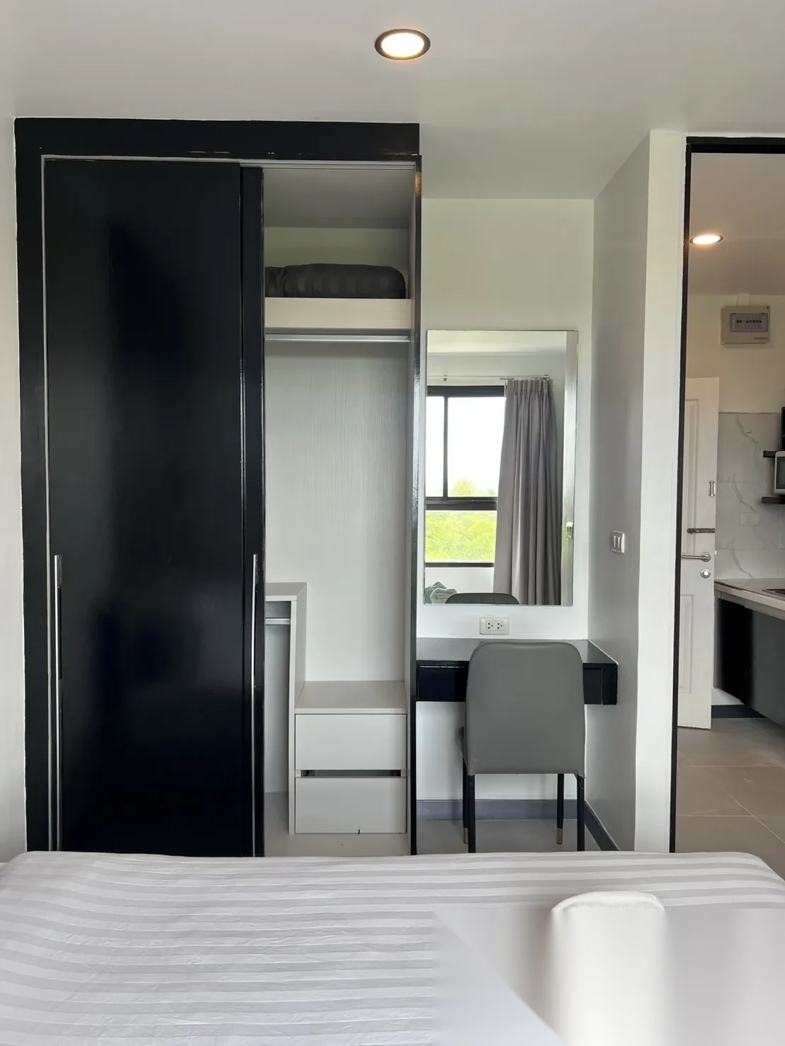 Studio Apartment for sale at Zcape I complex · Choeng Thale · Garden View — photo 6