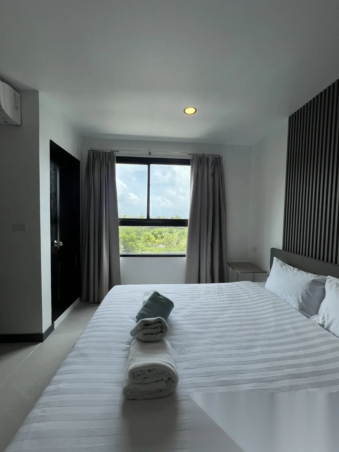 Studio Apartment for sale at Zcape I complex · Choeng Thale · Garden View — photo 12