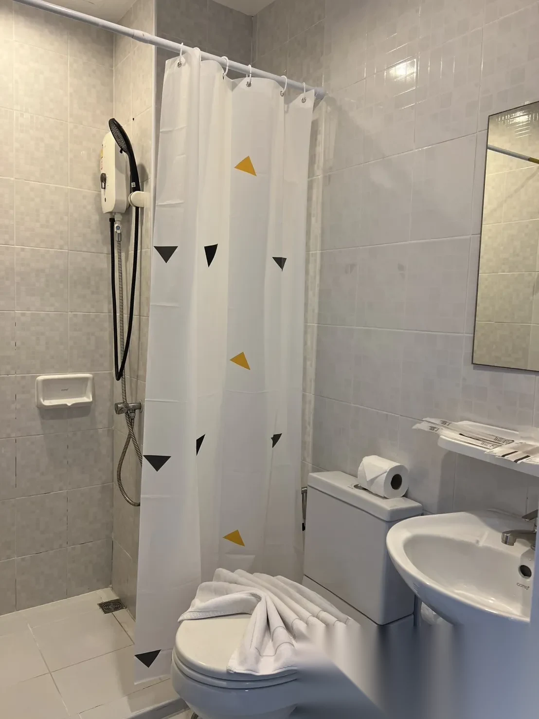 Studio Apartment for sale at Zcape I complex · Choeng Thale · Garden View — photo 17