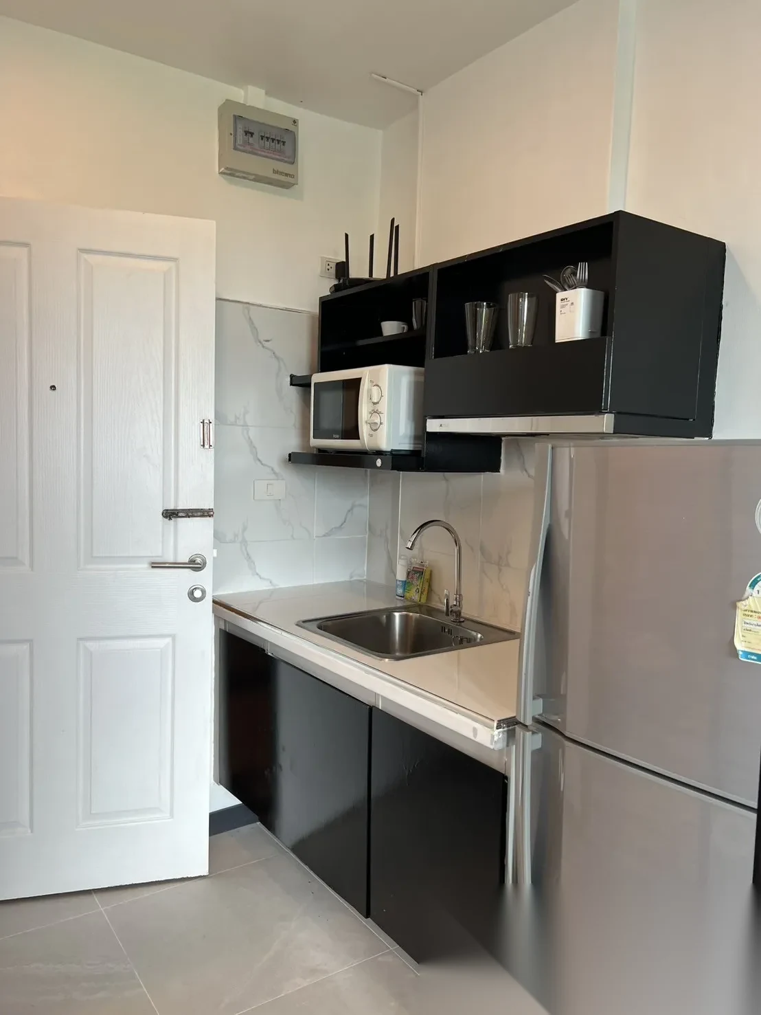 Studio Apartment for sale at Zcape I complex · Choeng Thale · Garden View — photo 20