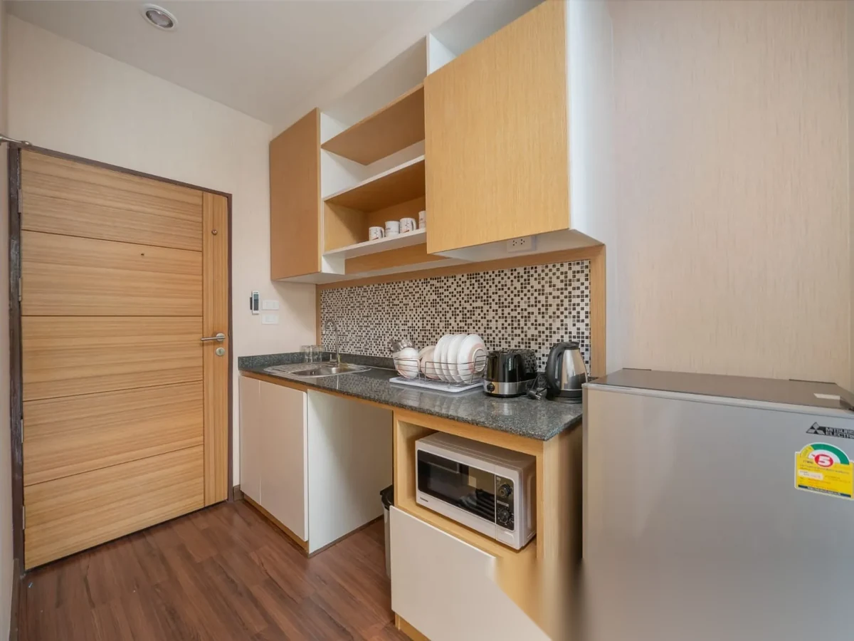 1 Bedroom Apartment for rent at The Naithon Condominium complex · Sakhu · Sea View — photo 4