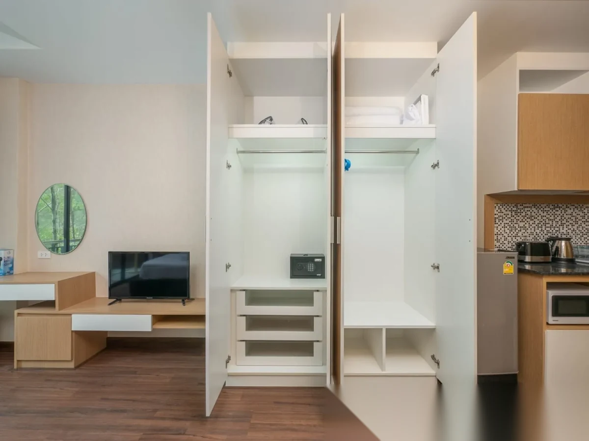 1 Bedroom Apartment for rent at The Naithon Condominium complex · Sakhu · Sea View — photo 6