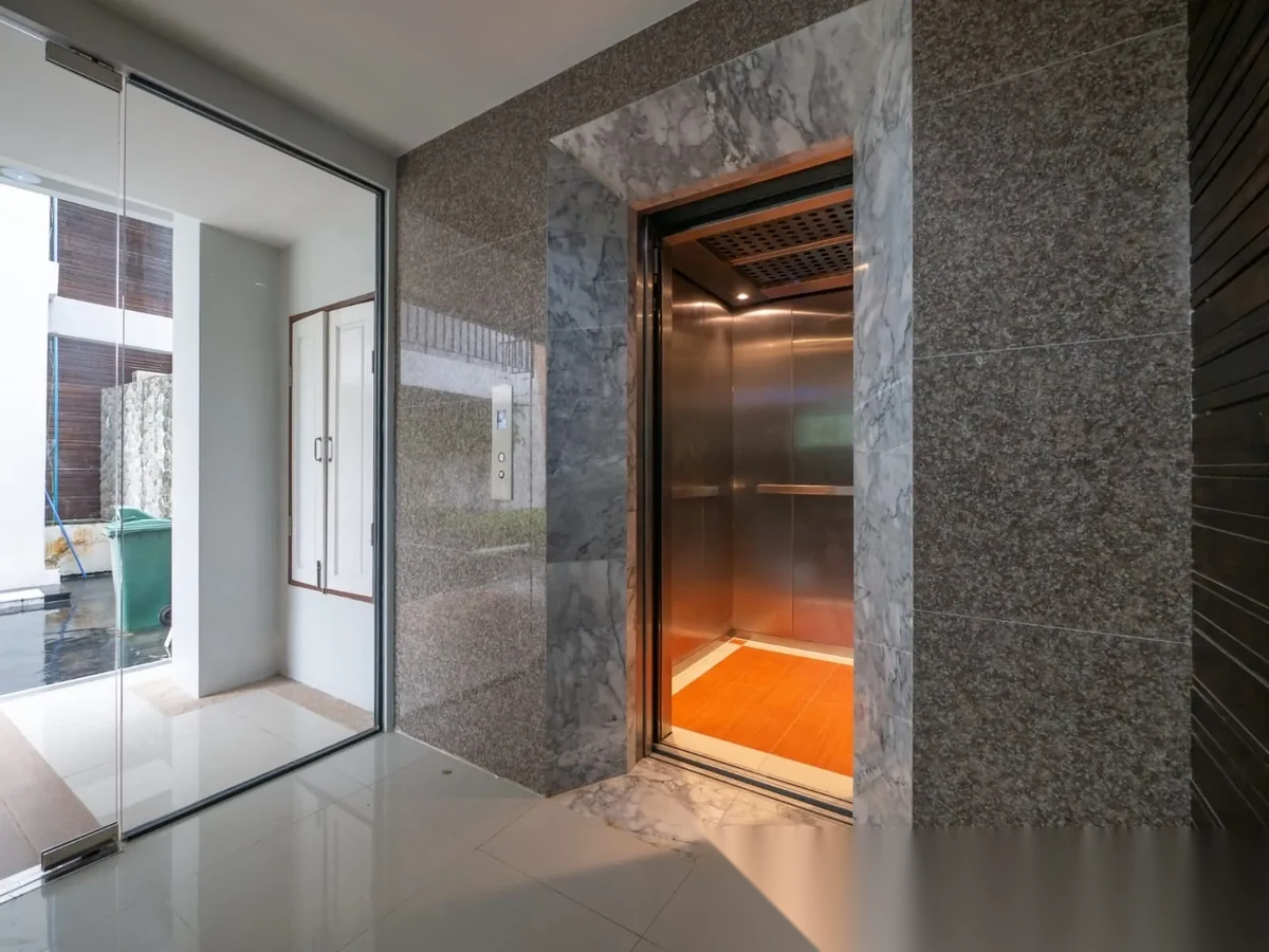 1 Bedroom Apartment for rent at The Naithon Condominium complex · Sakhu · Sea View — photo 8