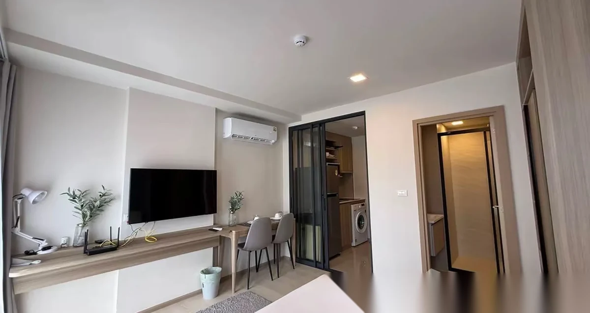 Studio Apartment for rent at The Base Rise complex · Wichit · Pool Access