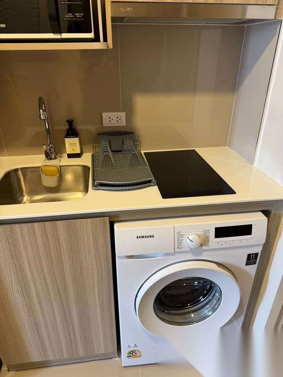 Studio Apartment for rent at The Base Rise complex · Wichit · Pool Access — photo 4