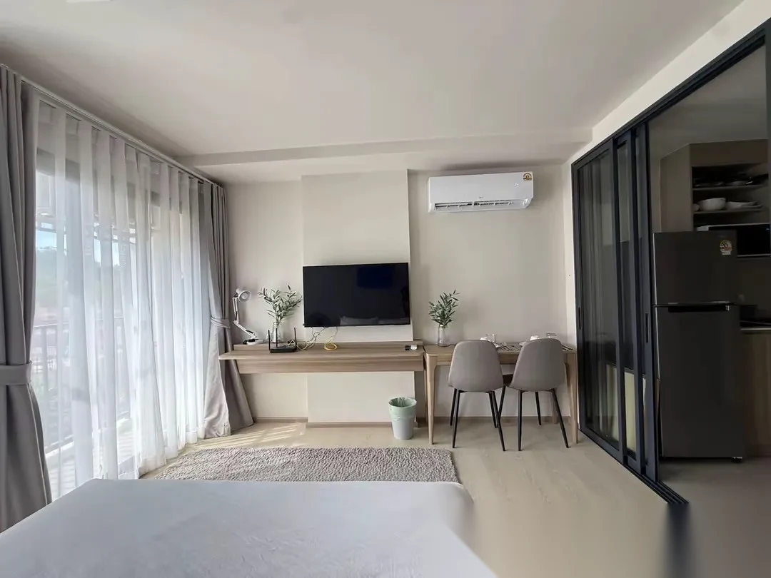 Studio Apartment for rent at The Base Rise complex · Wichit · Pool Access — photo 7