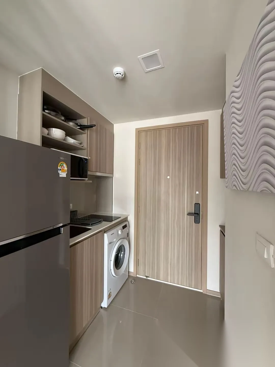 Studio Apartment for rent at The Base Rise complex · Wichit · Pool Access — photo 11