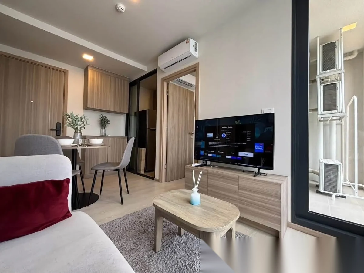 2 Bedroom Apartment for rent at The Base Rise complex · Wichit · Pool View — photo 4