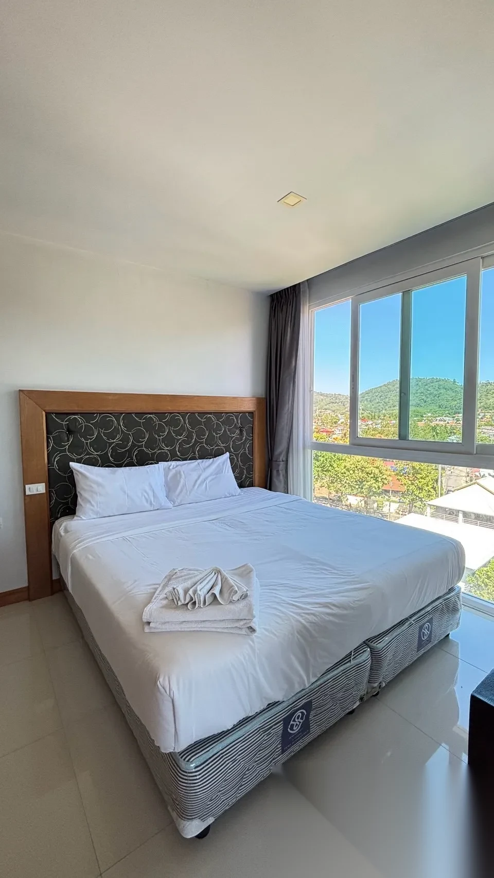 1 Bedroom Apartment for sale at Saiyuan Buri Condominium complex · Rawai · Pool Access — photo 2