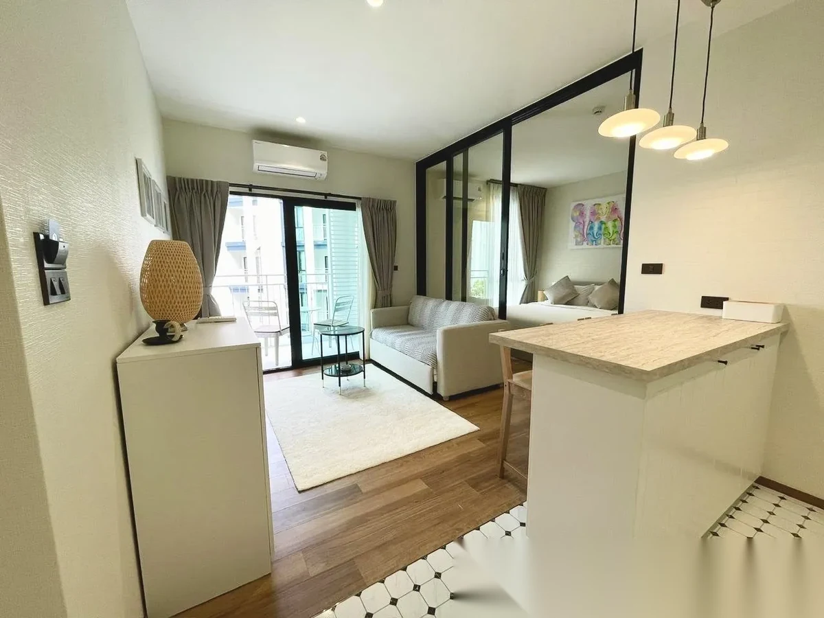 1 Bedroom Apartment for sale at The Title Halo 1 complex · Sakhu · Pool View