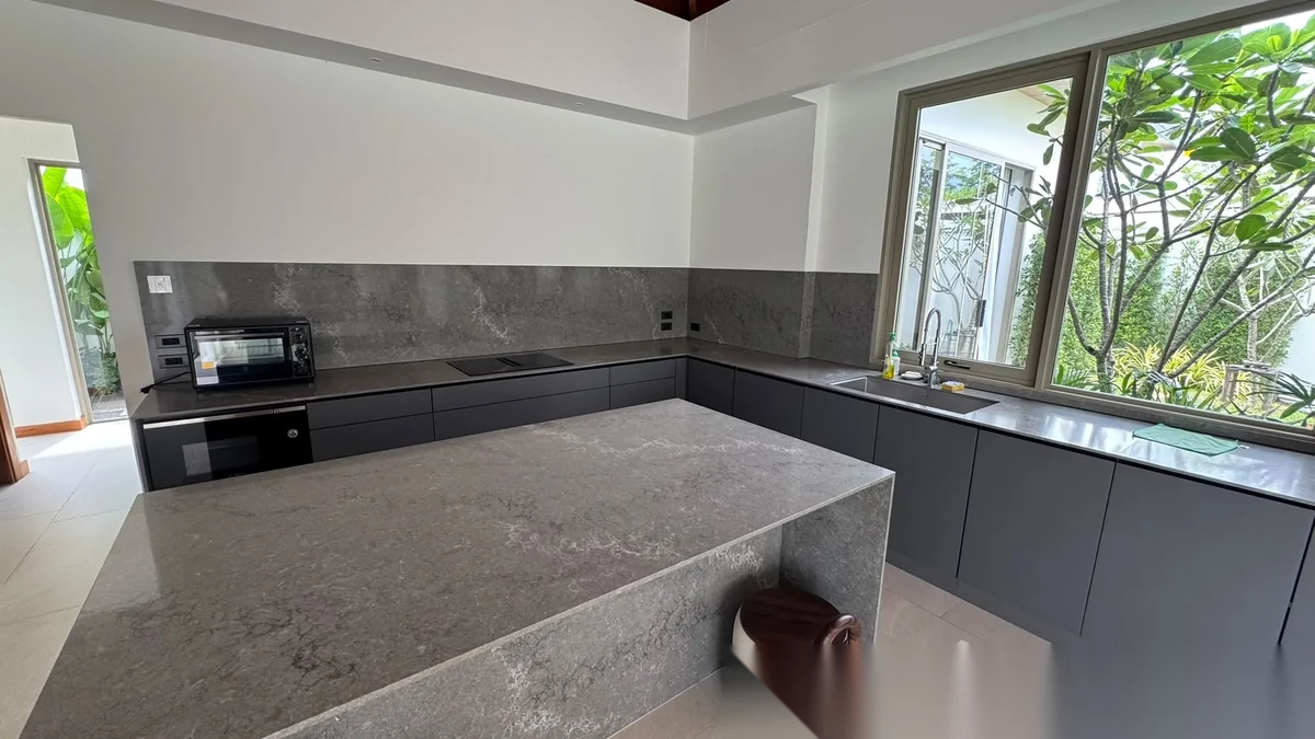 4 Bedroom Villa for sale · Pool View — photo 6