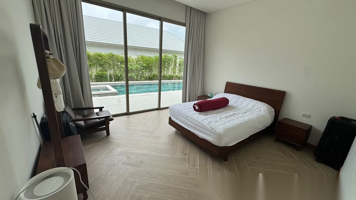 4 Bedroom Villa for sale · Pool View — photo 9
