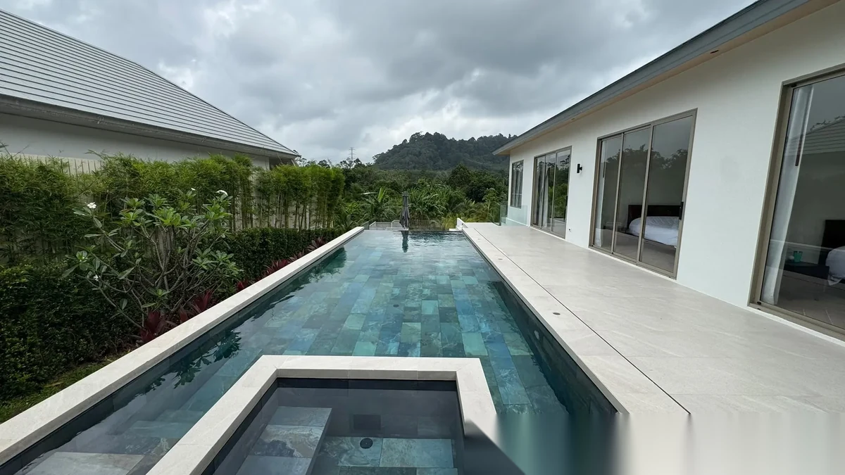 4 Bedroom Villa for sale · Pool View — photo 21