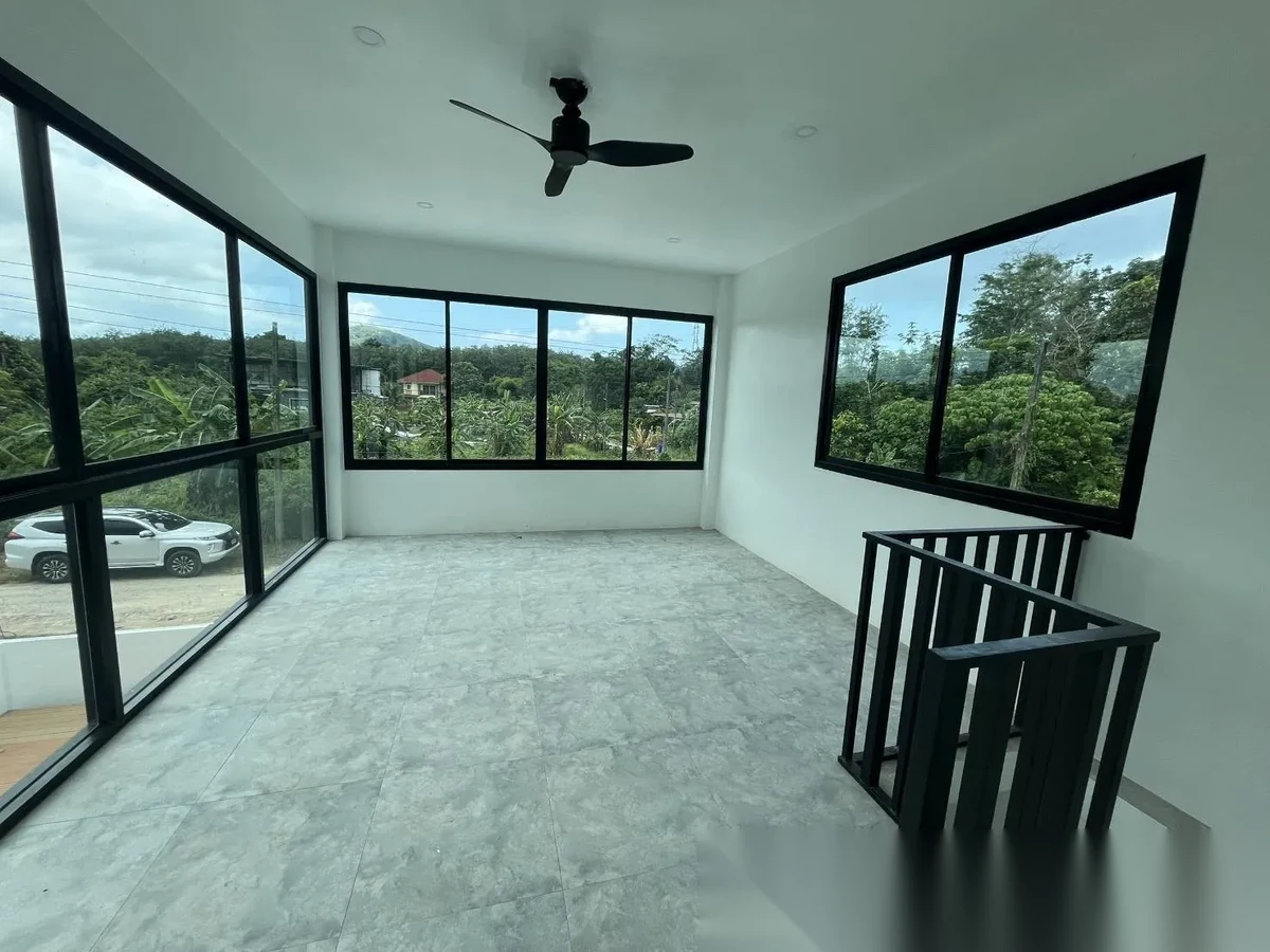 3 Bedroom House for sale · Pool Access — photo 4
