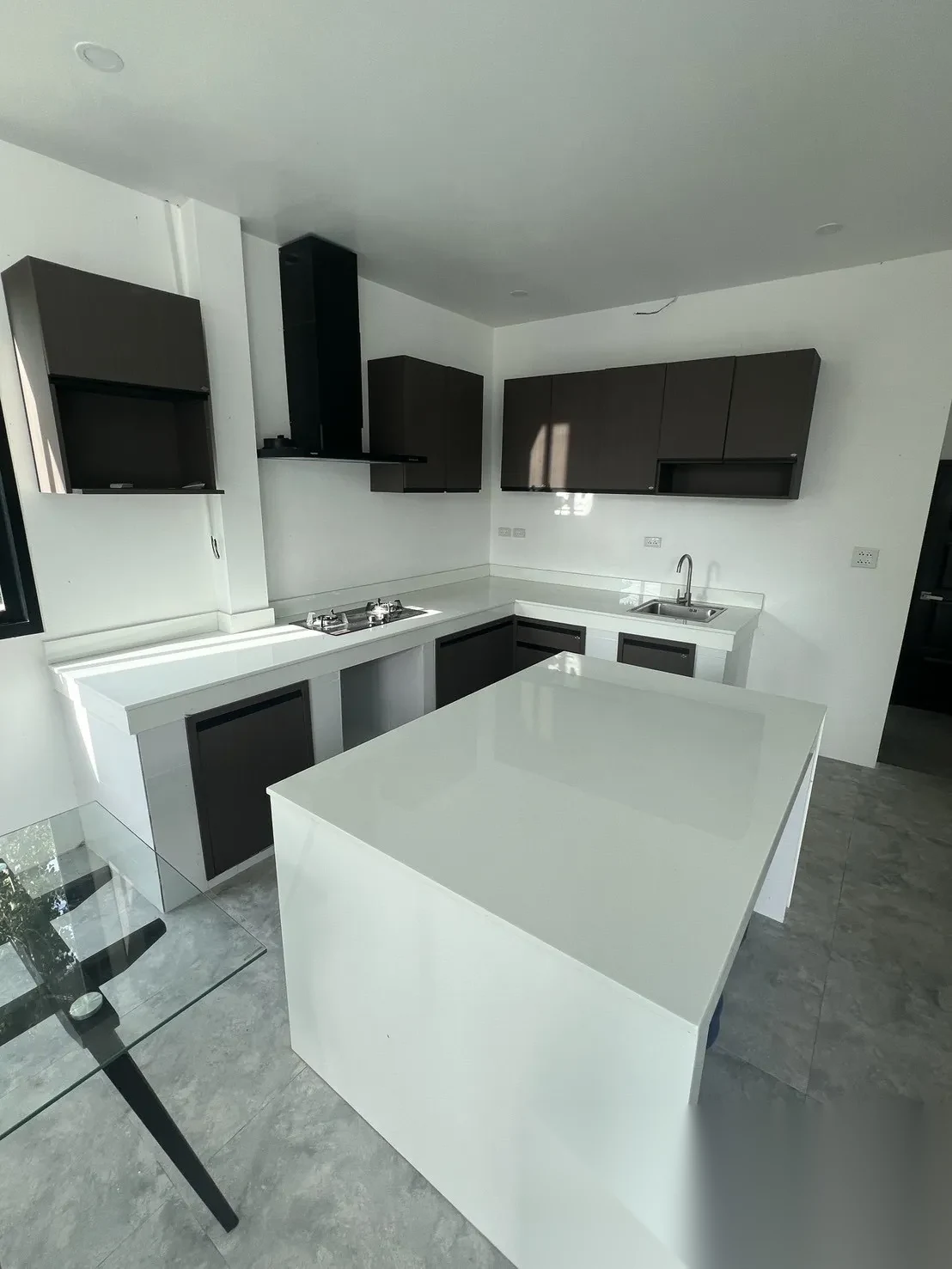 3 Bedroom House for sale · Pool Access — photo 7