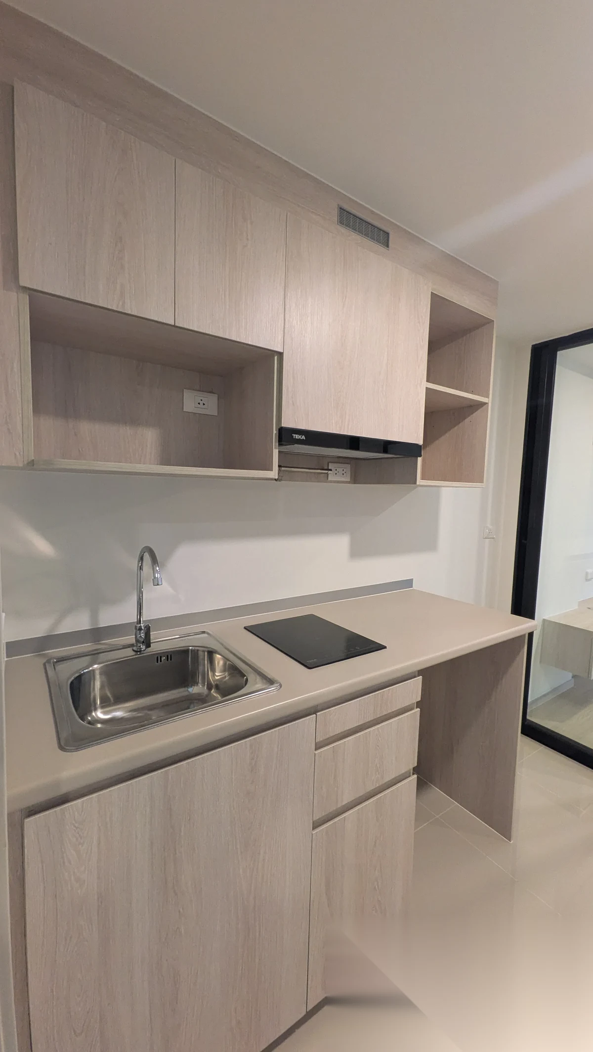 1 Bedroom Apartment for sale at The Origin Kathu-Patong complex · Kathu · Pool Access — photo 4