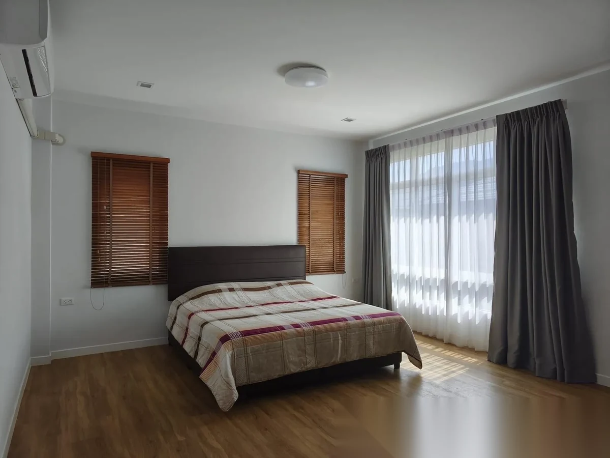 4 Bedroom Villa for sale at Mana Kathu Lake complex · Kathu — photo 6