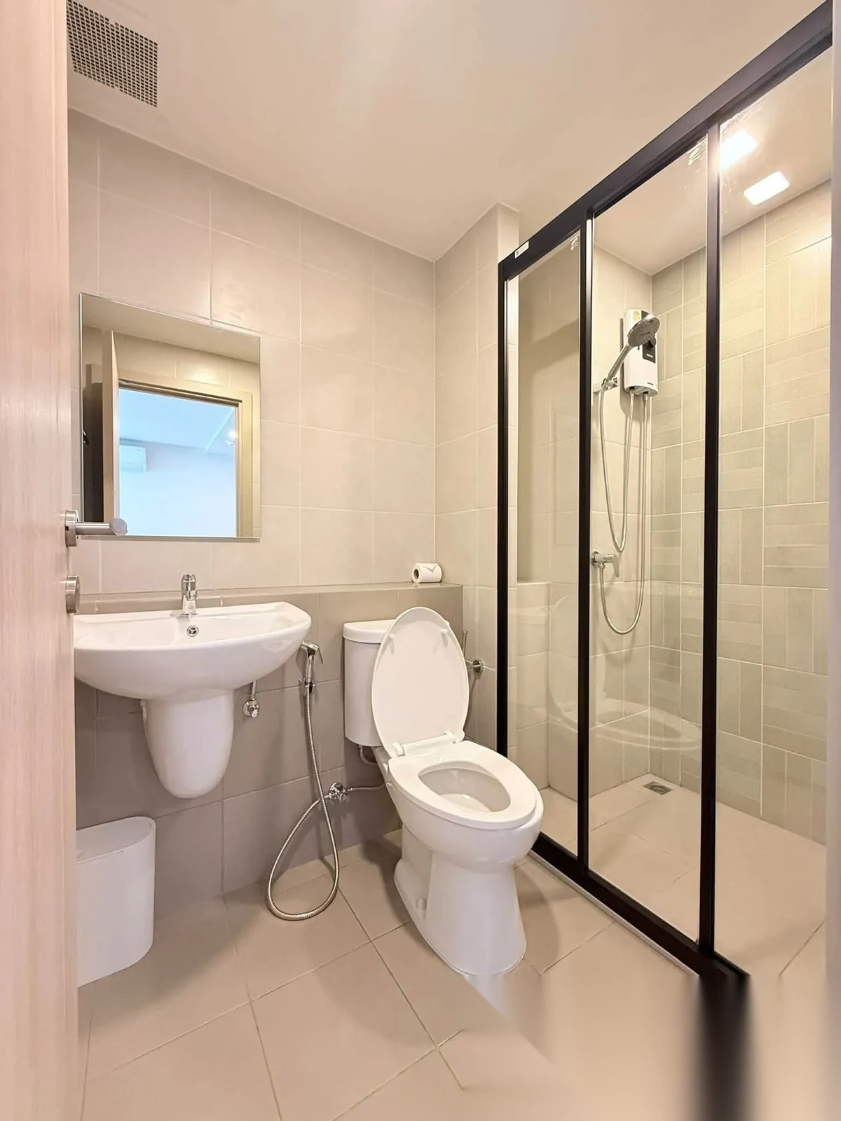 1 Bedroom Apartment for rent at Dcondo Reef Phuket complex · Kathu · Pool Access — photo 2