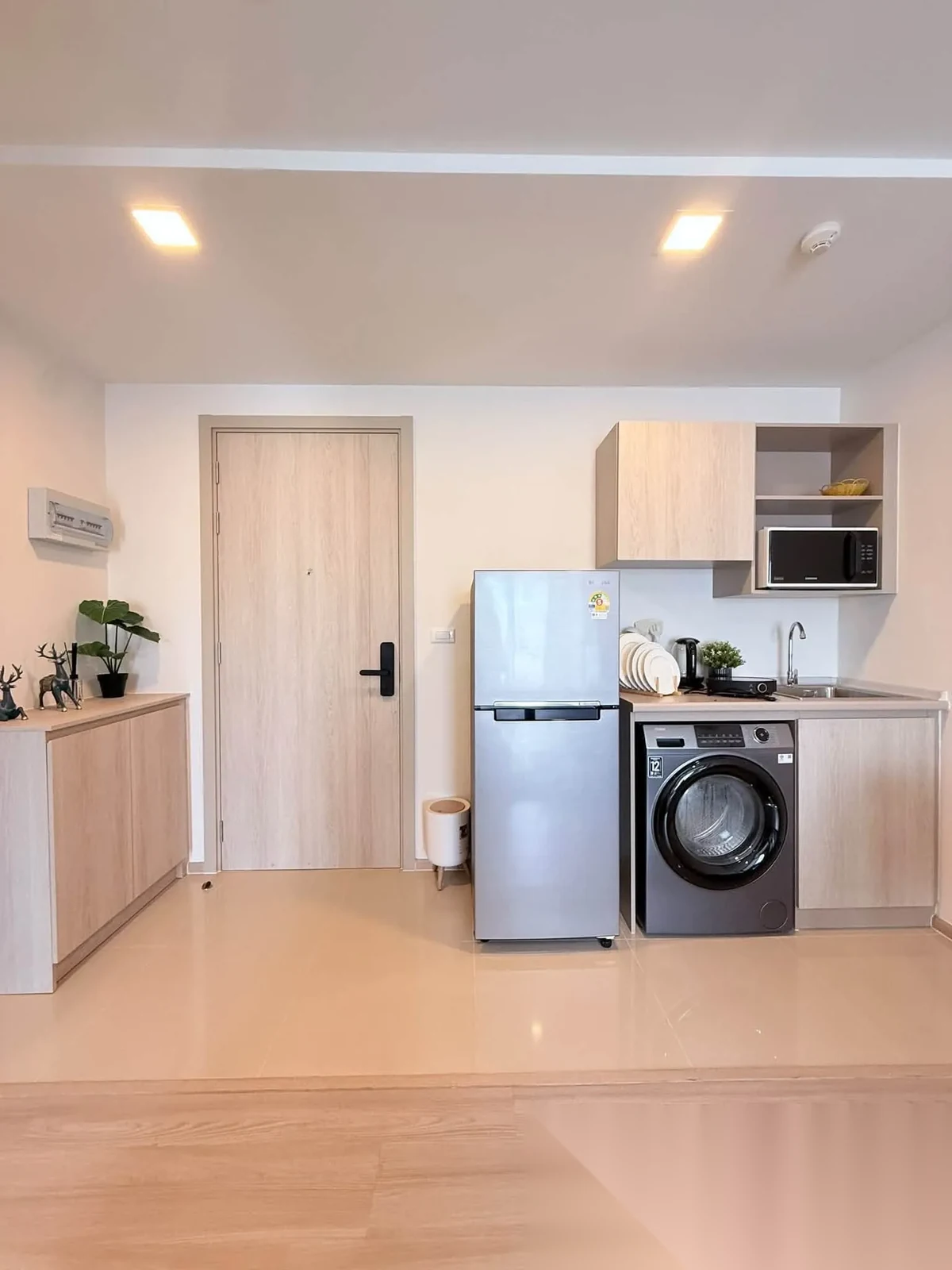 1 Bedroom Apartment for rent at Dcondo Reef Phuket complex · Kathu · Pool Access — photo 7