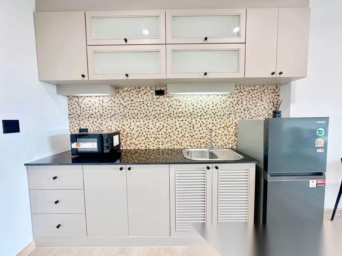 Studio Apartment for rent at The Green Places Condominium complex · Phuket Town — photo 2