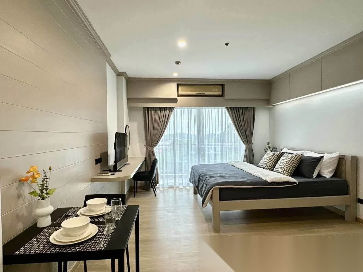 Studio Apartment for rent at The Green Places Condominium complex · Phuket Town — photo 9