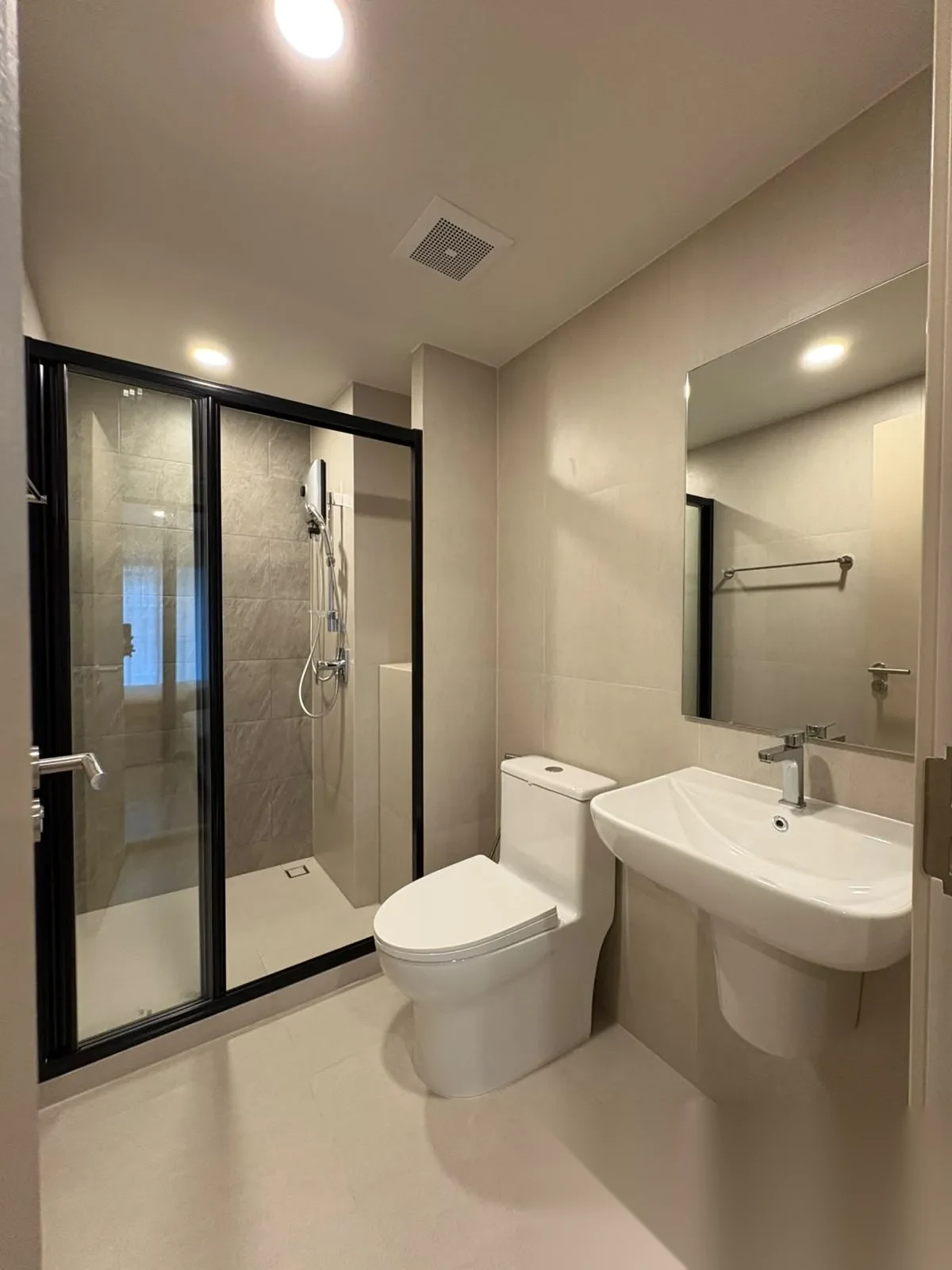 1 Bedroom Apartment for rent at The Origin Kathu-Patong complex · Kathu — photo 4