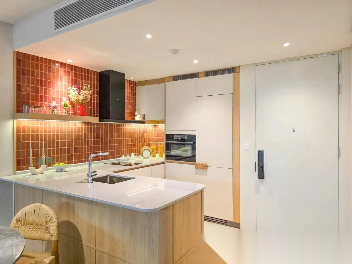 1 Bedroom Apartment for sale at The Standard Residences complex · Choeng Thale · Pool View — photo 4