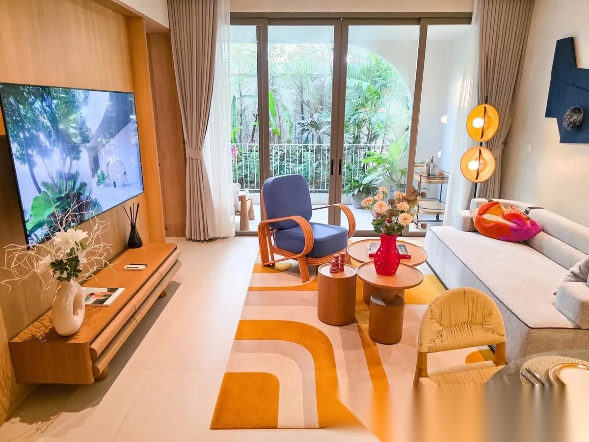 1 Bedroom Apartment for sale at The Standard Residences complex · Choeng Thale · Pool View — photo 6