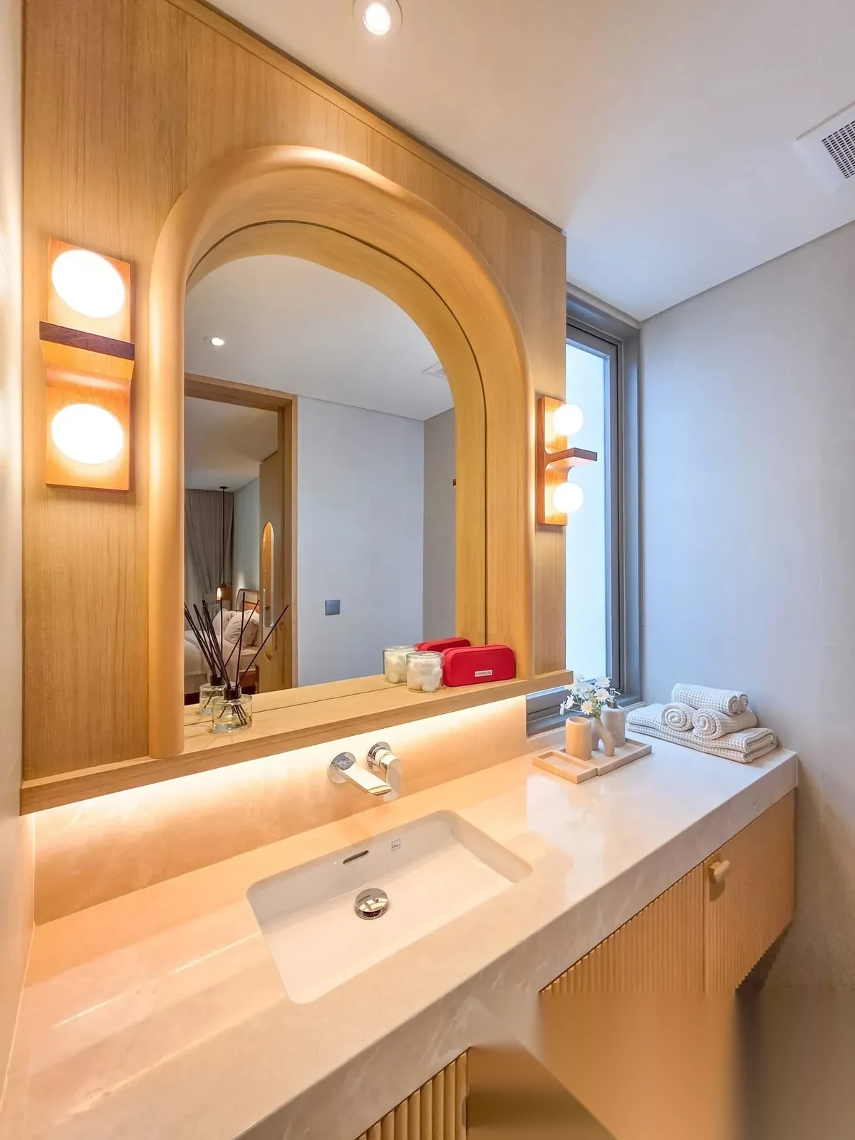 1 Bedroom Apartment for sale at The Standard Residences complex · Choeng Thale · Pool View — photo 9
