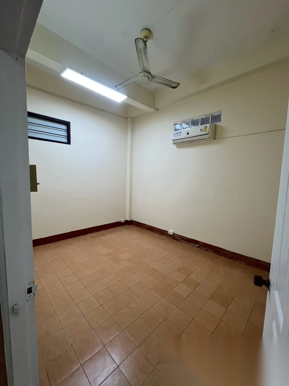 4 Bedroom House for sale — photo 4