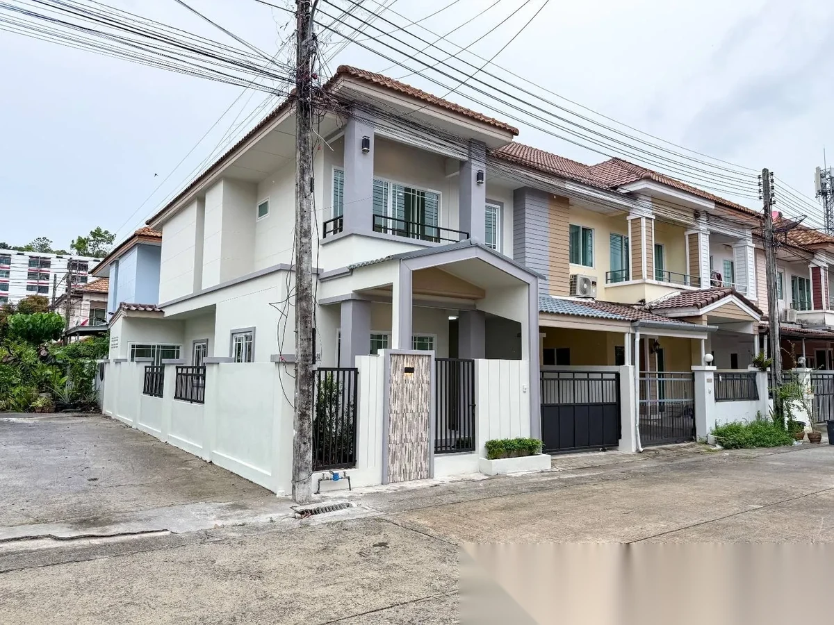 3 Bedroom Townhouse for sale at Phanason Residence (Makro) complex · Wichit — photo 2