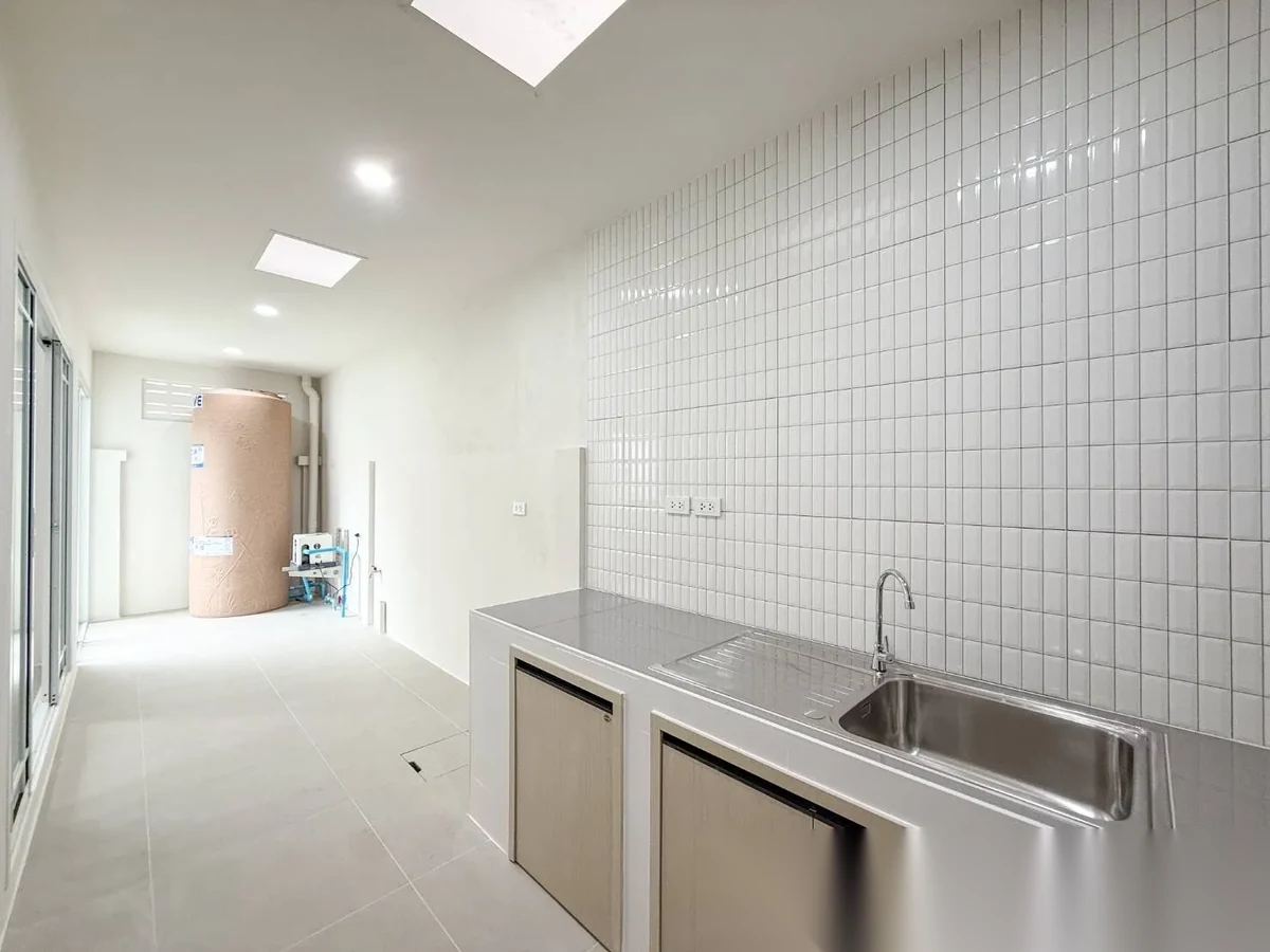 3 Bedroom Townhouse for sale at Phanason Residence (Makro) complex · Wichit — photo 11