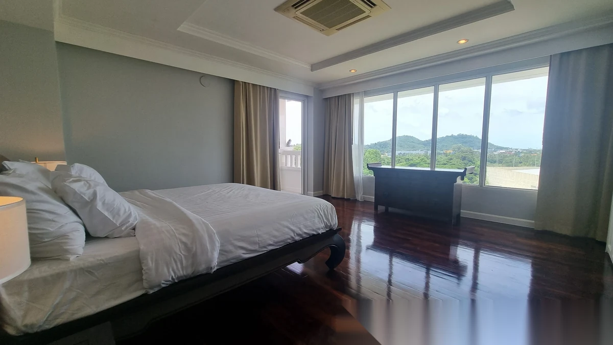 2 Bedroom Apartment for rent at Heritage Suites complex · Kathu · Pool Access — photo 7