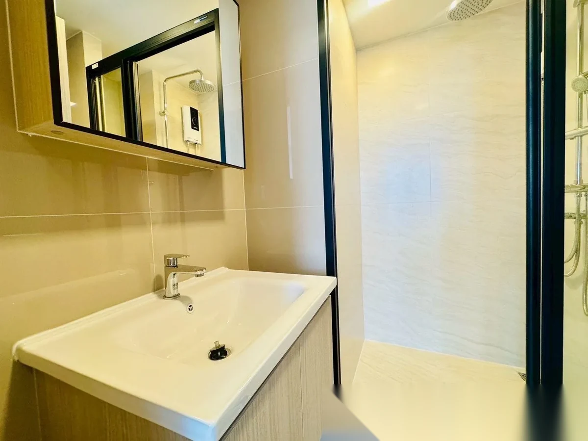 1 Bedroom Apartment for rent at The Base Rise complex · Wichit — photo 4